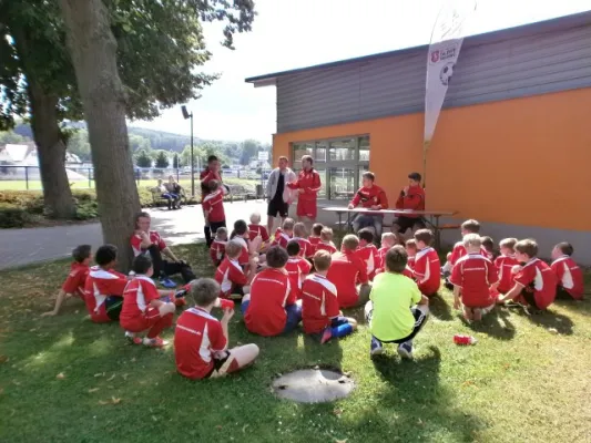 01 - Rot-Weiß Camp 2013