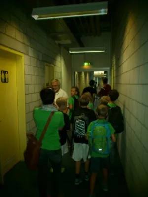 Einlaufkids RWE vs. HSV