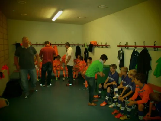 Einlaufkids RWE vs. HSV