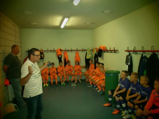 Einlaufkids RWE vs. HSV