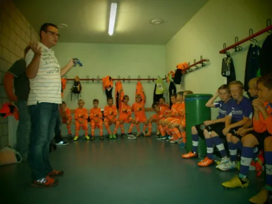 Einlaufkids RWE vs. HSV