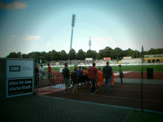 Einlaufkids RWE vs. HSV