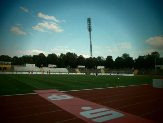 Einlaufkids RWE vs. HSV