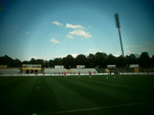 Einlaufkids RWE vs. HSV
