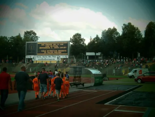 Einlaufkids RWE vs. HSV