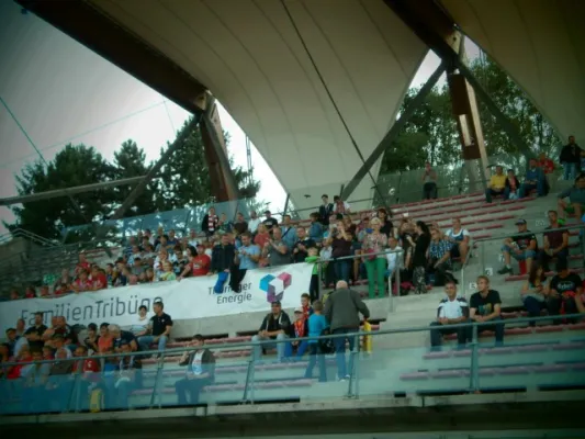 Einlaufkids RWE vs. HSV
