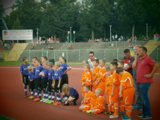 Einlaufkids RWE vs. HSV