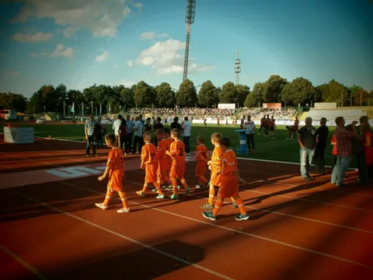 Einlaufkids RWE vs. HSV