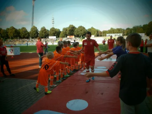 Einlaufkids RWE vs. HSV
