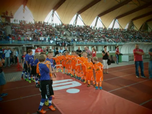 Einlaufkids RWE vs. HSV