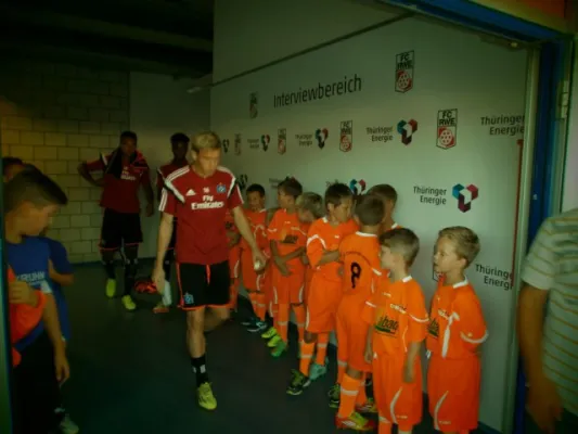 Einlaufkids RWE vs. HSV