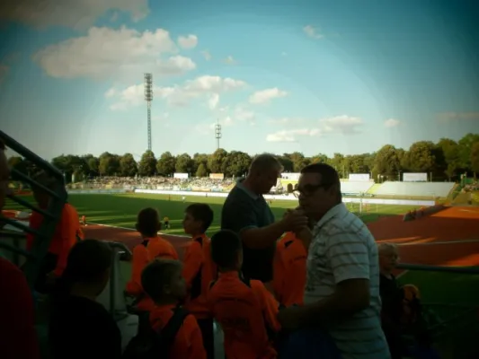 Einlaufkids RWE vs. HSV