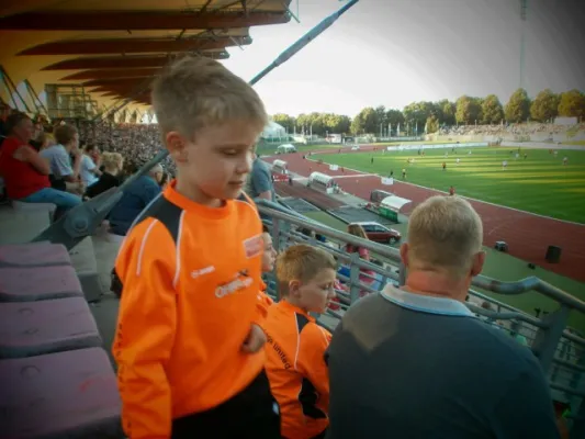 Einlaufkids RWE vs. HSV