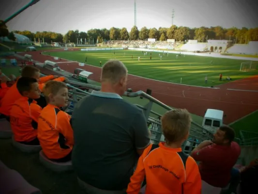 Einlaufkids RWE vs. HSV